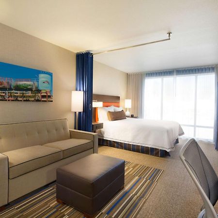 Home2 Suites By Hilton Glendale Westgate Buitenkant foto