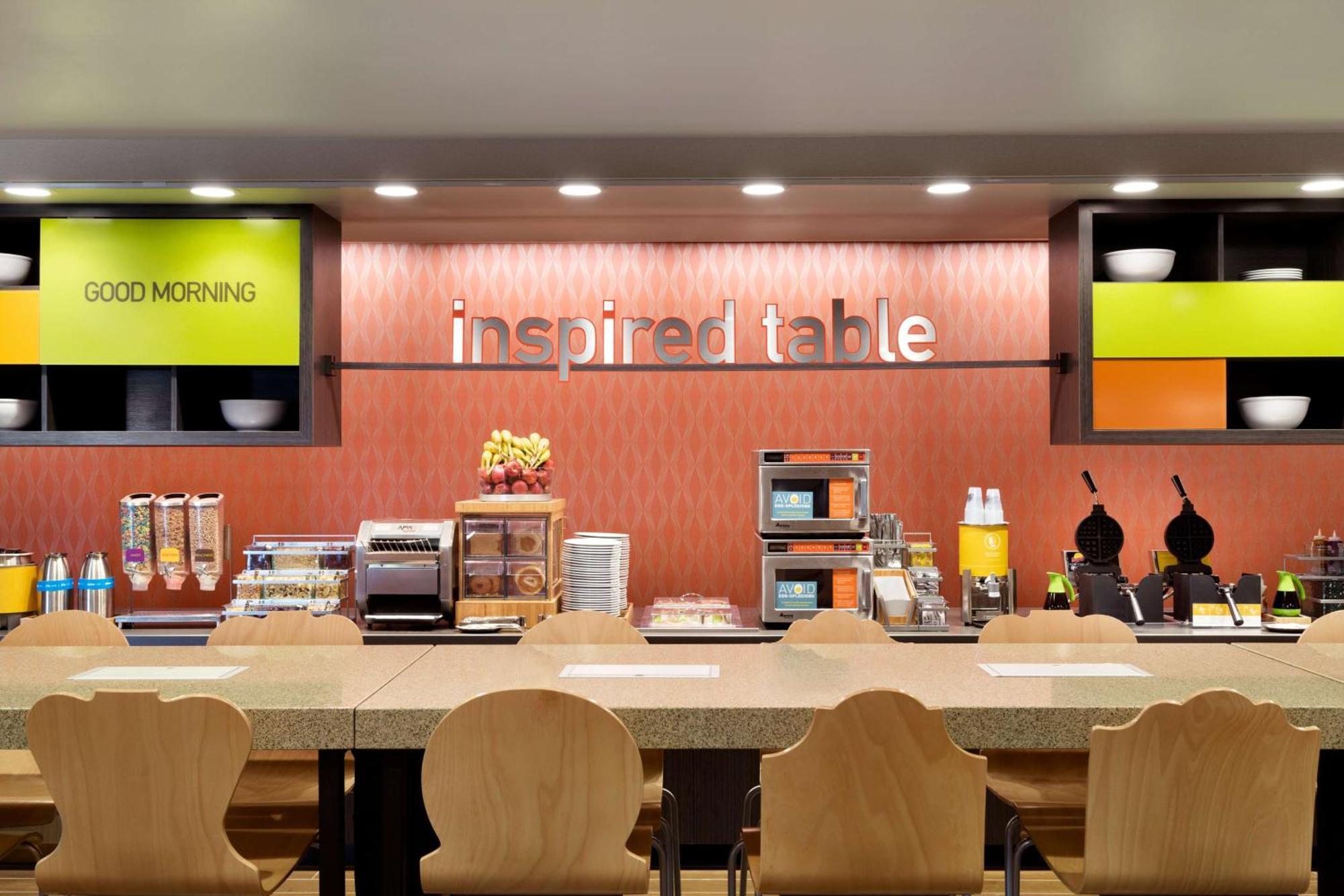 Home2 Suites By Hilton Glendale Westgate Buitenkant foto